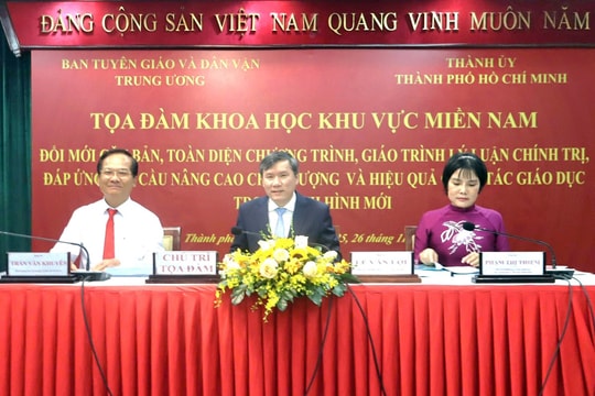 Đổi mới căn bản, toàn diện chương trình, giáo trình lý luận chính trị trong tình hình mới