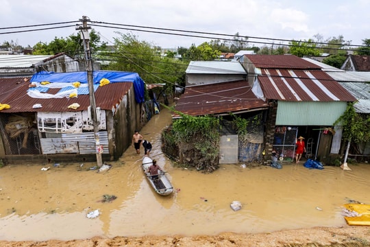 Người dân Quy Nhơn phấp phỏng trước nguy cơ tái ngập