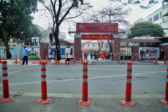 Cổng trường học an toàn Trách nhiệm cộng hưởng của nhà trường, phụ huynh và chính quyền