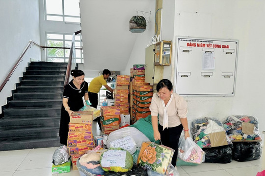 TP Hồ Chí Minh Hơn 412 triệu đồng hàng thiết yếu được chuyển về miền Trung