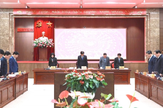 BCH Đảng bộ TP Hà Nội tưởng niệm đồng bào tử vong do thiên tai, bão lũ