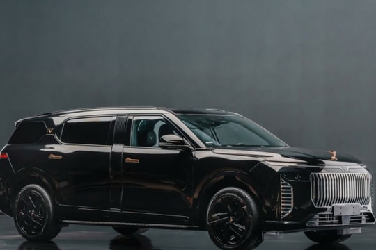 Giải mã chất Việt trên Lạc Hồng 900 LX