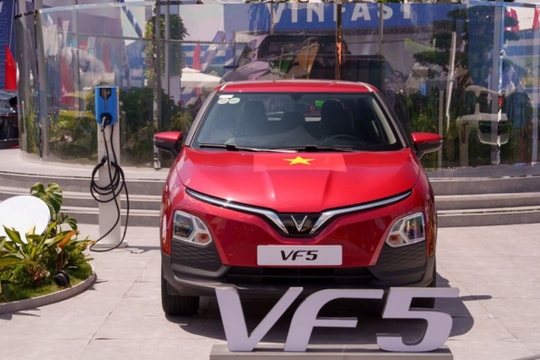 Chuyển từ xăng sang điện, chủ xe VF 5 ngỡ ngàng