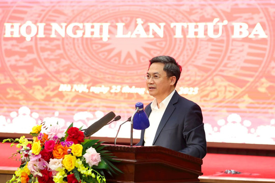 Hà Nội siết kỷ cương, đẩy mạnh phân cấp trong quản lý cán bộ