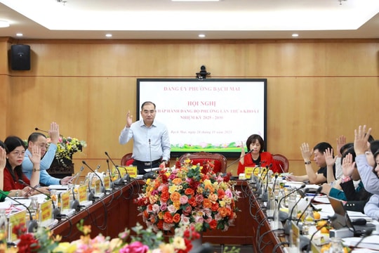 Phường Bạch Mai: Thông qua nhiều chương trình công tác quan trọng