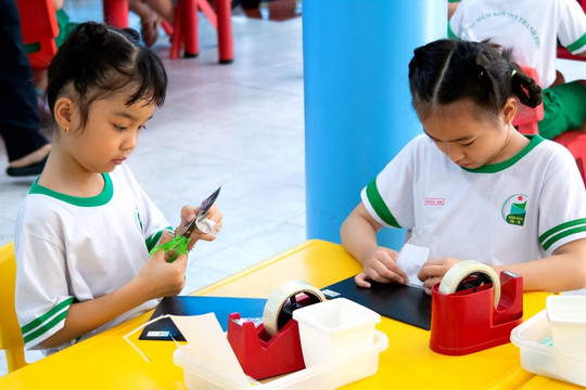 Đẩy mạnh chuyển đổi số trong quản lý và chăm sóc trẻ mầm non