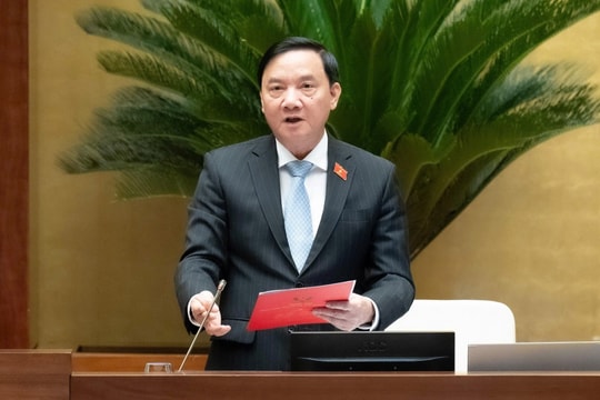 Quốc hội biểu quyết thông qua 4 luật
