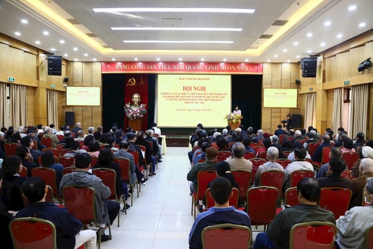 Hoàn Kiếm: Ứng dụng công nghệ số, đổi mới công tác học tập, quán triệt nghị quyết
