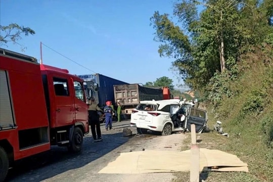 Lạng Sơn: Tai nạn giao thông nghiêm trọng khiến 6 người thương vong