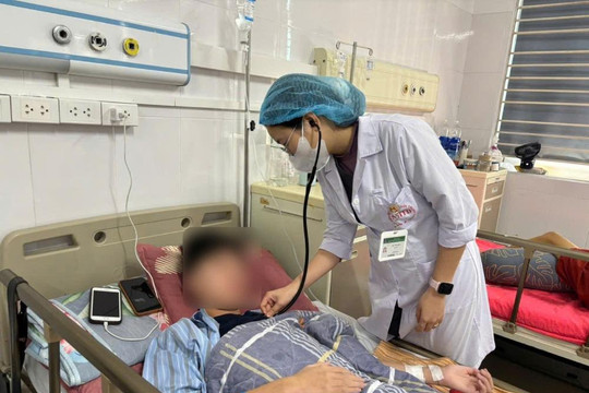 Hy hữu nam thiếu niên nhiễm khuẩn tụ cầu vàng nặng sau vết cắn của lợn nuôi