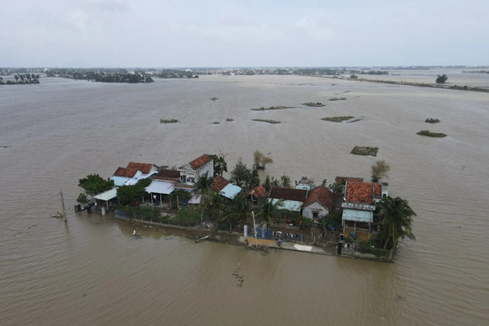 Hòa Xuân (Đắk Lắk): khẩn trương khắc phục hậu quả mưa lũ, đối phó khẩn cấp với bão số 15