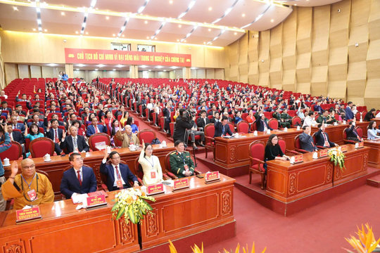 Ông Phạm Văn Lập tái cử chức Chủ tịch Ủy ban MTTQ Việt Nam thành phố Hải Phòng