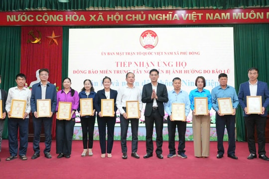 Xã Phù Đổng ủng hộ đồng bào miền Trung - Tây Nguyên hơn 1,2 tỷ đồng