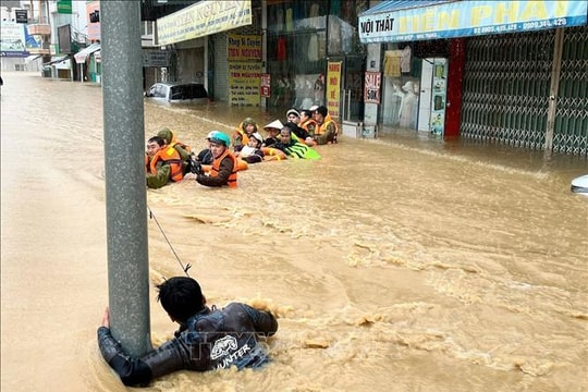 Tăng cường sự lãnh đạo của Đảng đối với công tác phòng ngừa, ứng phó, khắc phục hậu quả thiên tai