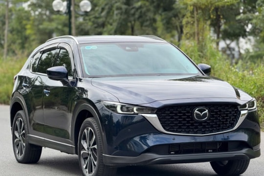 Mazda CX-5 được ưu đãi giá chỉ còn từ 699 triệu đồng