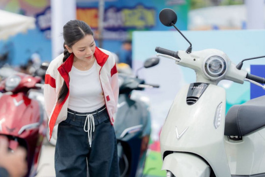 Cơ hội rinh VF 7 khi mua xe máy điện VinFast