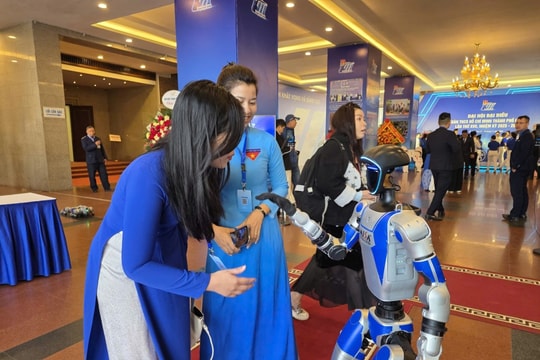 Công nghệ hiện đại thu hút bạn trẻ tại Đại hội Đoàn Hà Nội