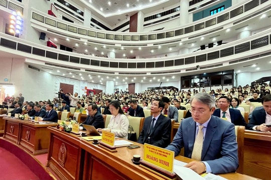 Khởi động mô hình hỗ trợ chuyển đổi số cho khu vực bán buôn - bán lẻ