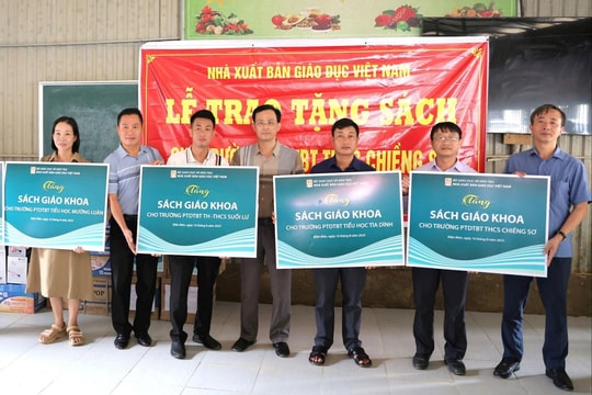 NXB Giáo dục Việt Nam dành 5 tỷ đồng hỗ trợ trường học vùng bị ảnh hưởng bão lũ