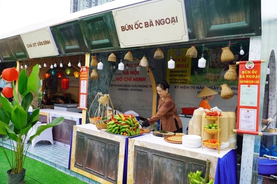 Ẩm thực Hà Nội: “Cầu nối” giúp bạn bè quốc tế hiểu hơn về văn hóa Việt Nam