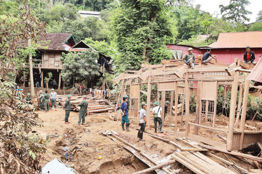 Thủ tướng phát động "Chiến dịch Quang Trung" thần tốc xây dựng lại, sửa chữa nhà bị thiệt hại do thiên tai miền Trung