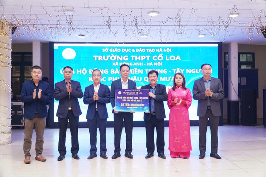 Học sinh THPT Cổ Loa góp yêu thương gửi miền bão lũ