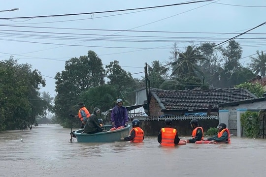 “Thương lắm nơi bão lũ” - bản nhạc lay động về tình người trong gian khó