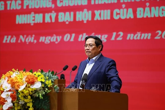 Thủ tướng: Tham nhũng, tiêu cực là "giặc nội xâm”, phải kiên quyết, kiên trì đấu tranh
