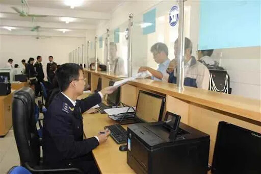 Hướng dẫn về thủ tục xin gia hạn lưu giữ hàng hóa trong kho EMS