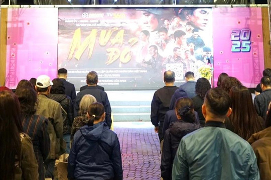 Phường Cửa Nam chiếu miễn phí phim “Mưa đỏ” phục vụ nhân dân
