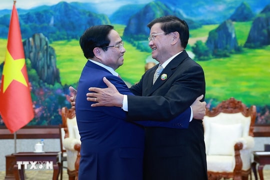 Thủ tướng: “Gắn kết chiến lược” là nhu cầu khách quan, ưu tiên chiến lược trong phát triển quan hệ Việt - Lào