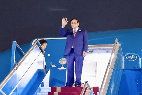 Thủ tướng Phạm Minh Chính về tới Hà Nội, kết thúc tốt đẹp chuyến công tác tại Lào