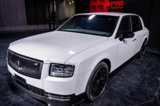 Toyota Century sedan 2026 ra mắt: Bổ sung Toyota Safety Sense thế hệ mới