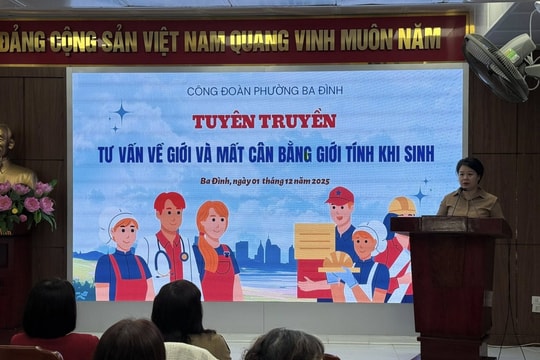 Công đoàn phường Ba Đình tổ chức tuyên truyền về giới và mất cân bằng giới tính khi sinh