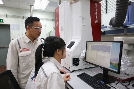 Cải tiến phương pháp phân tích phòng thí nghiệm, kỹ sư BSR làm lợi hơn 1 tỷ đồng mỗi năm