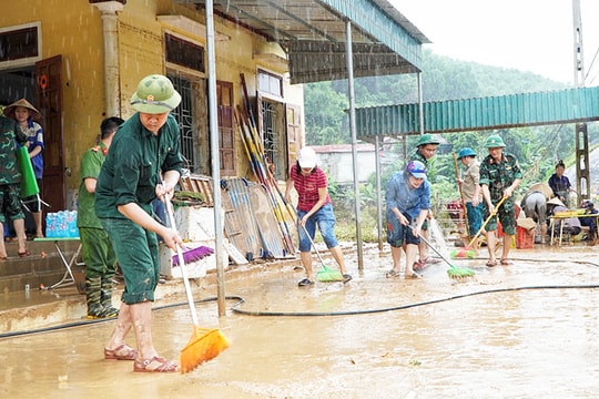 Khẩn trương khắc phục hậu quả do lũ lụt, ổn định đời sống nhân dân