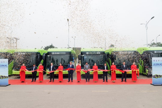 Hà Nội: Thêm 111 xe buýt điện được đưa vào vận hành