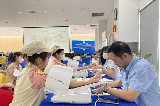 Công đoàn Hà Nội Mang thêm nhiều phúc lợi "sát sườn" đến với lao động nữ