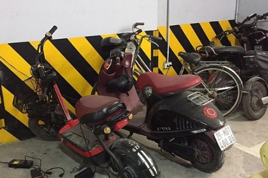 Bài toán xe điện tại chung cư: Cần giải pháp thay cho lệnh cấm