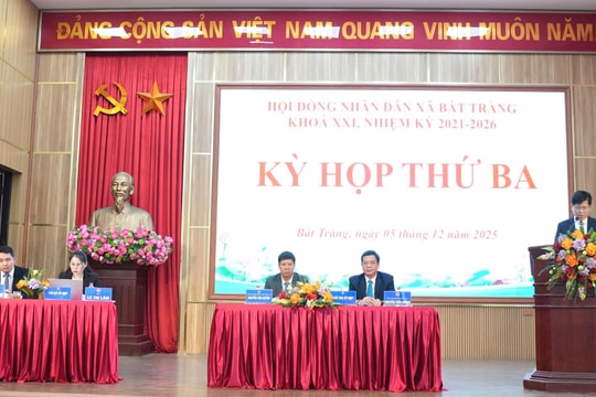 HĐND xã Bát Tràng thông qua 9 nghị quyết tại kỳ họp cuối năm