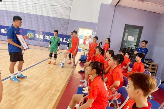 Tuyển futsal nữ Việt Nam gấp rút chuẩn bị trước khi dự SEA Games