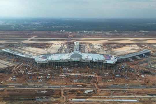 TP Hồ Chí Minh tăng tốc loạt dự án tạo trục giao thông kết nối 2 sân bay
