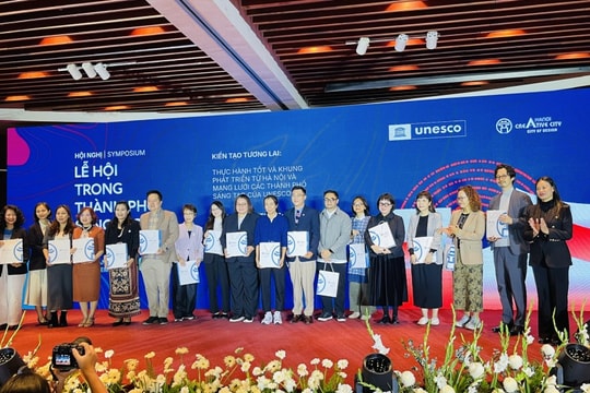 Thúc đẩy sự trao đổi toàn cầu về tổ chức Lễ hội sáng tạo