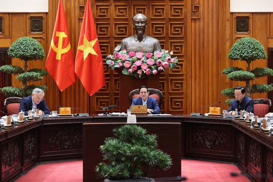 Phòng, chống sụt lún, sạt lở, ngập úng, hạn hán, xâm nhập mặn vùng Đồng bằng sông Cửu Long Cần xây dựng giải pháp tổng thể, toàn diện, căn cơ