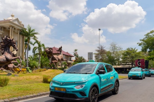 Green SM được vinh danh top 10 thương hiệu vận tải đường bộ Indonesia