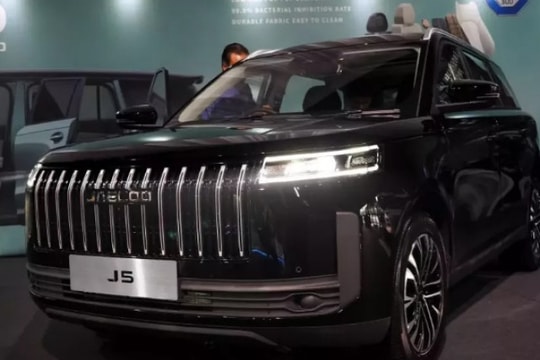 Jaecoo J5 - SUV cỡ B chuẩn bị được lắp ráp tại Việt Nam