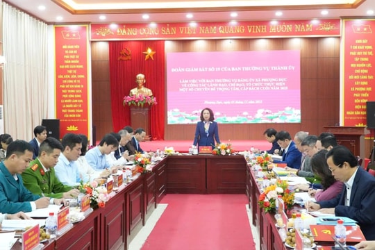 Đoàn giám sát số 19 của Ban Thường vụ Thành ủy làm việc với xã Phượng Dực