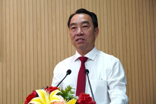 Phê chuẩn kết quả bầu, miễn nhiệm chức vụ Chủ tịch UBND tỉnh Cà Mau