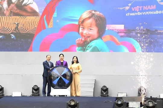 Khai mạc \"Ngày hội Việt Nam hạnh phúc 2025\" Lan tỏa yêu thương, nhân lên niềm hạnh phúc của người Việt