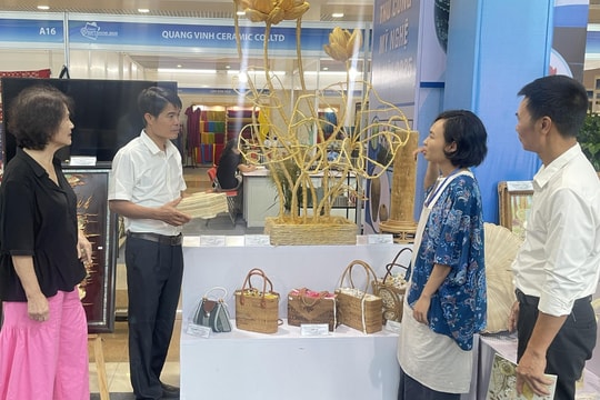 Tin tức đặc biệt trên báo in Hànộimới ngày 7-12-2025